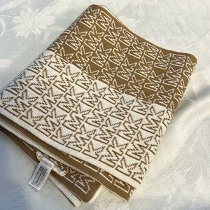 Michael Kors scarf, cream and taupe color